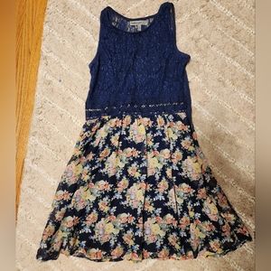 Lace & Floral Medium Dress